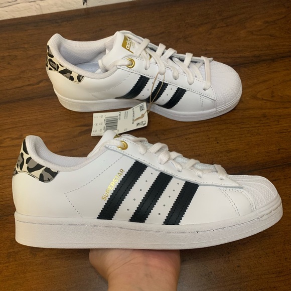 adidas Superstar W Black and White - Picture 8 of 10